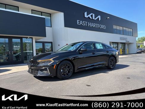 New 2026 Kia K5 LXS FWD image 1