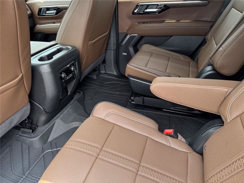 New 2026 Chevrolet Tahoe High Country RWD image 33