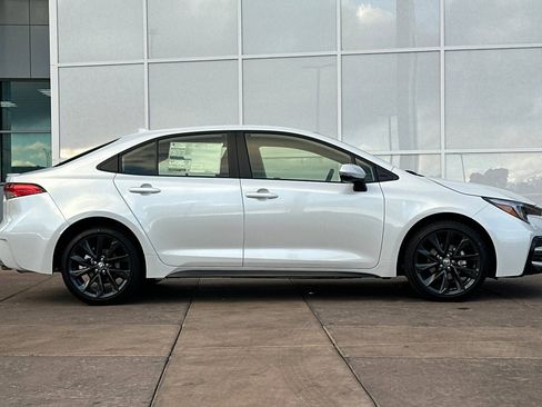 New 2026 Toyota Corolla SE image 3