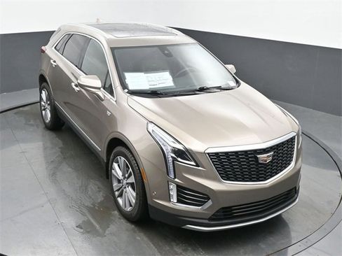 Certified 2023 Cadillac XT5 Premium Luxury w/ Technology Package image 45