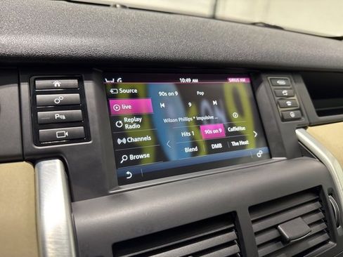 Used 2019 Land Rover Discovery Sport HSE image 18