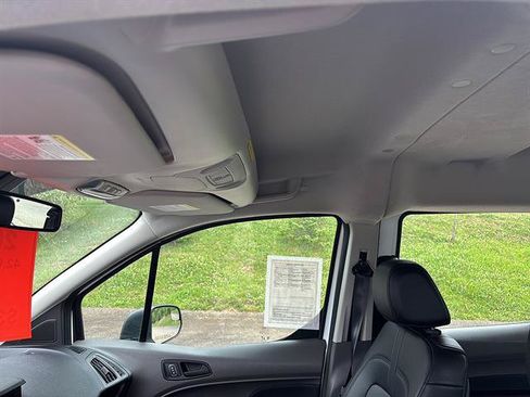 Used 2022 Ford Transit Connect XL FWD image 15