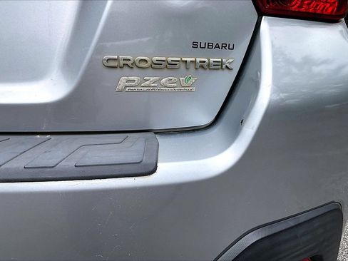 Used 2017 Subaru Crosstrek 2.0i Premium AWD/4WD image 18