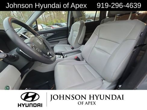 Used 2017 Honda Pilot Touring image 25