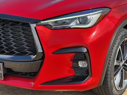 Used 2023 INFINITI QX50 Sport FWD image 10