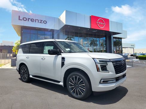 New 2025 Nissan Armada Platinum Reserve image 3