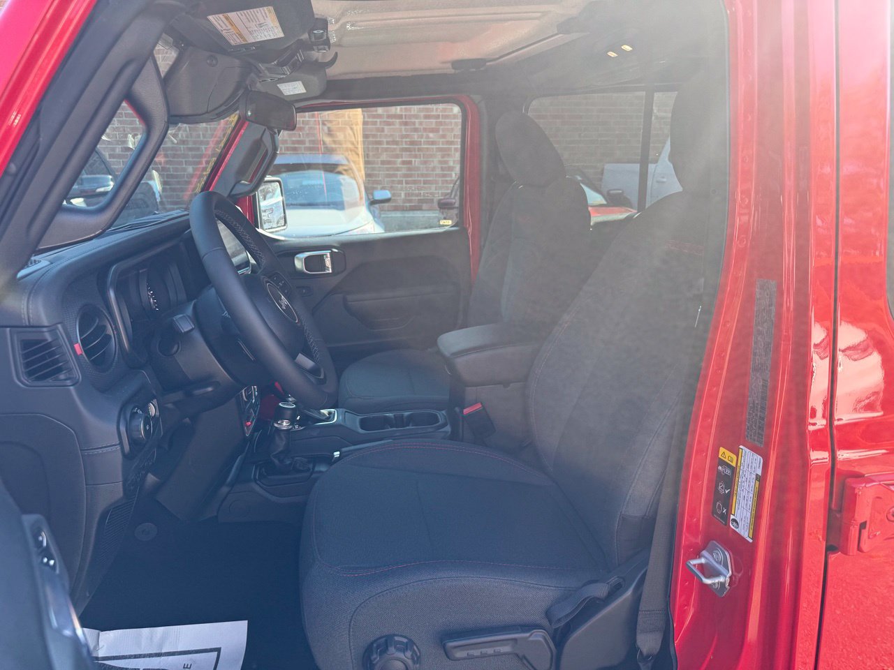 Used 2026 Jeep Wrangler Unlimited Rubicon AWD/4WD image 5