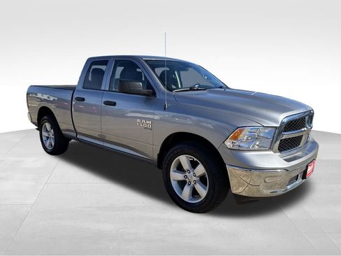 Used 2024 RAM 1500 Classic SLT image 8