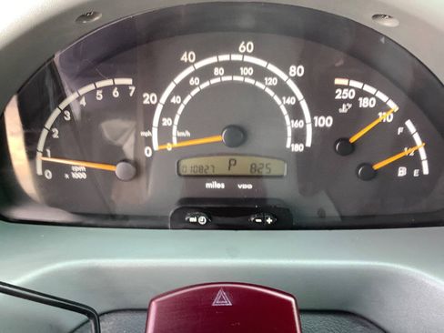 Used 2003 Dodge Sprinter 2500 RWD image 49
