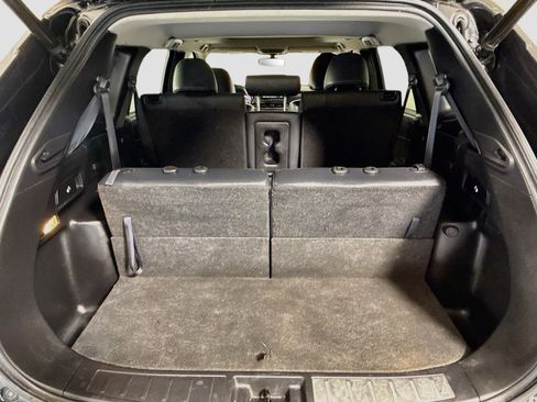 Used 2023 Mitsubishi Outlander SE AWD/4WD image 35