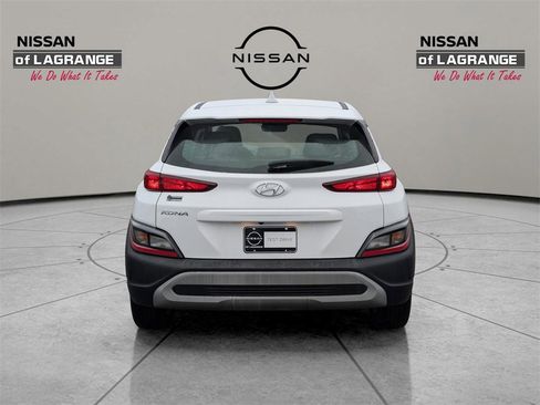 Used 2022 Hyundai Kona SE image 6