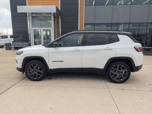 New 2025 Jeep Compass Limited w/ Sun & Sound Group AWD/4WD image 6