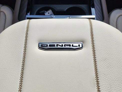 New 2026 GMC Yukon Denali w/ Denali Reserve Package image 40