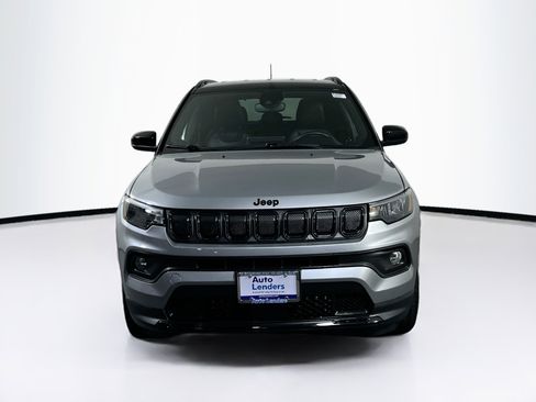 Used 2022 Jeep Compass Latitude w/ Convenience Group AWD/4WD image 2