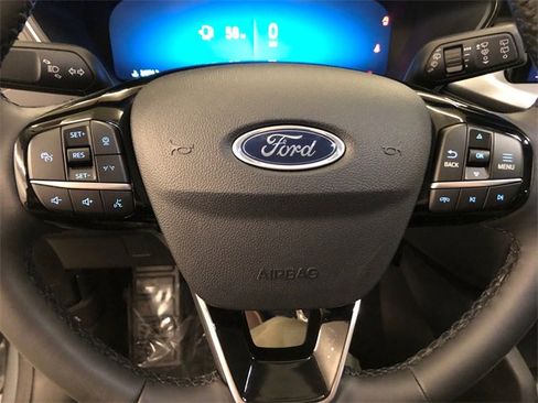 Used 2023 Ford Escape Platinum w/ Premium Technology Package image 20