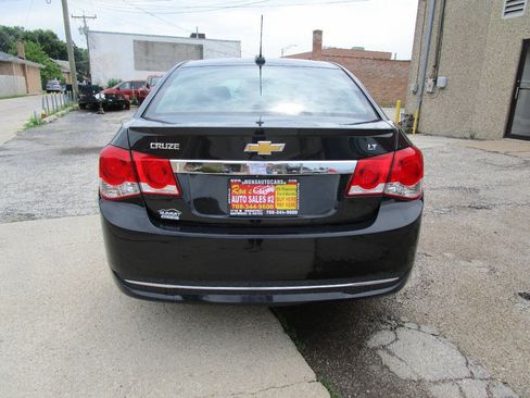 Used 2015 Chevrolet Cruze LT w/ Sun, Sound and Sport Package FWD image 4