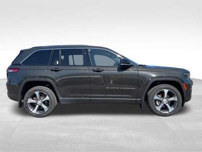 Used 2023 Jeep Grand Cherokee Limited w/ MOPAR Finishing Package