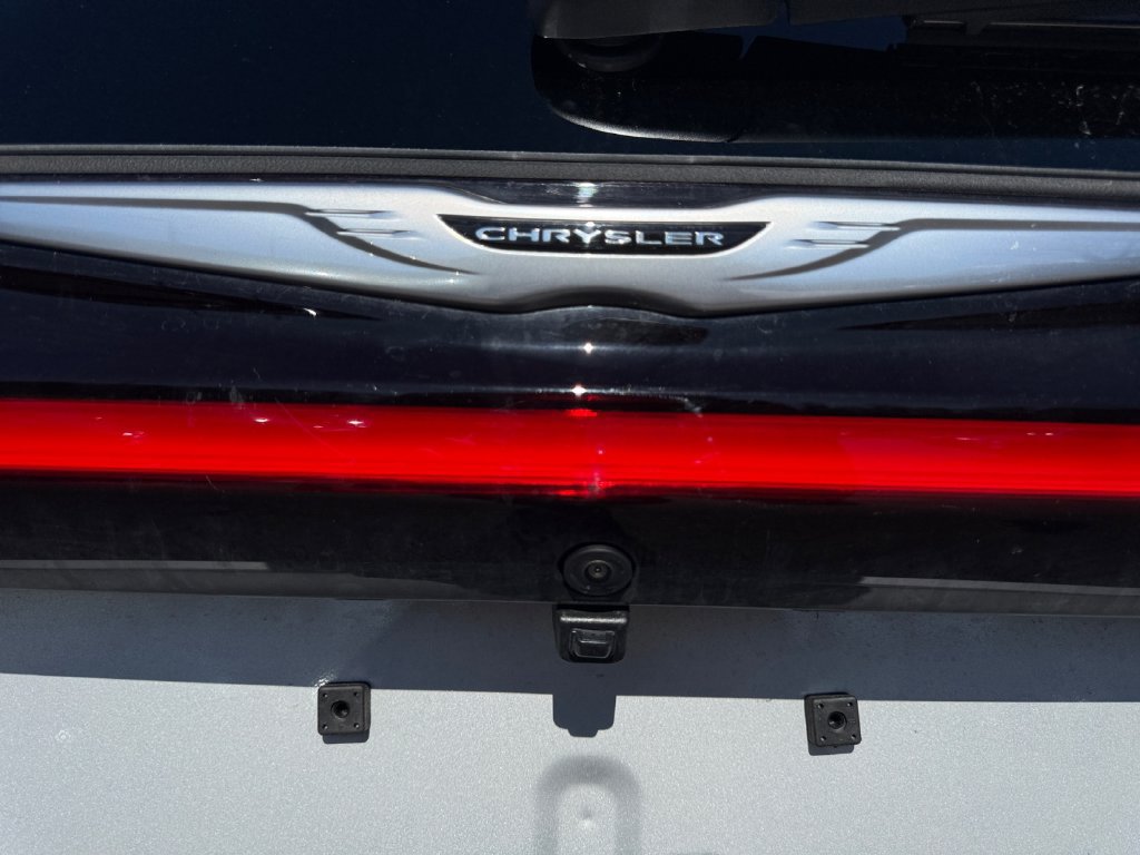 New 2026 Chrysler Pacifica Select AWD/4WD image 17