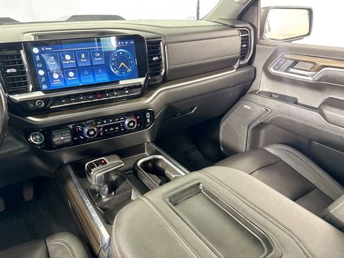 Used 2022 Chevrolet Silverado 1500 LT Trail Boss w/ LT Trail Boss Premium Package image 27