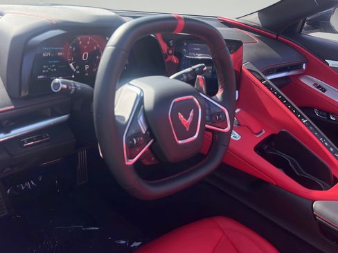 Used 2024 Chevrolet Corvette Stingray Preferred Conv w/ Z51 Performance Package RWD image 5