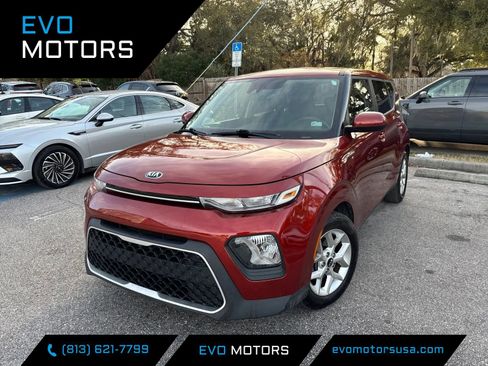 Used 2020 Kia Soul S FWD image 1
