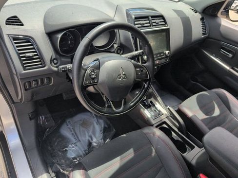 Used 2025 Mitsubishi Outlander Sport SE AWD/4WD image 15