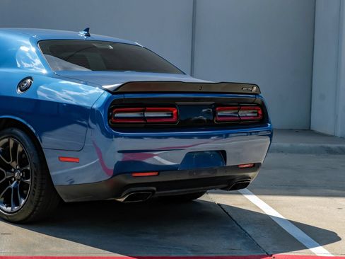 Used 2020 Dodge Challenger R/T Scat Pack RWD image 15