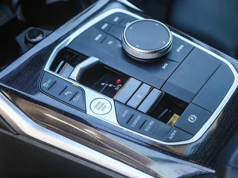 Certified 2023 BMW 330i 330i w/ Driving Assistance Package image 16