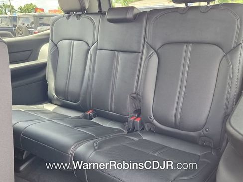 New 2026 Jeep Grand Wagoneer 2WD w/ 8-Passenger Seating Package image 9