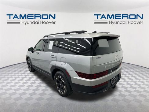 Used 2025 Hyundai Santa Fe SEL image 3