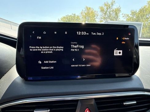 Used 2023 Hyundai Santa Fe SEL image 13