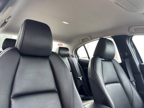 Used 2025 MAZDA MAZDA3 s FWD image 16