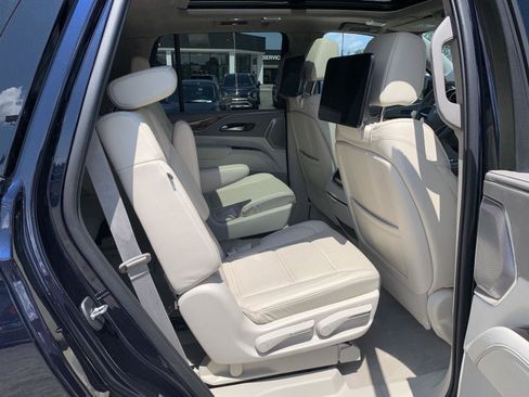 Used 2021 Cadillac Escalade Sport Platinum image 43