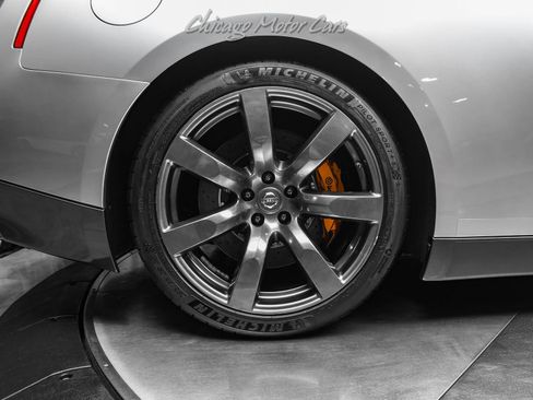 Used 2009 Nissan GT-R Premium AWD/4WD image 44