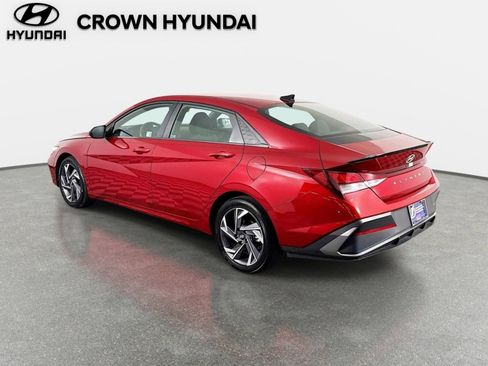 Certified 2025 Hyundai Elantra Sport FWD image 7