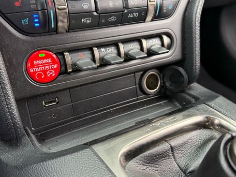 Used 2016 Ford Mustang Shelby GT350 w/ Technology Package image 23