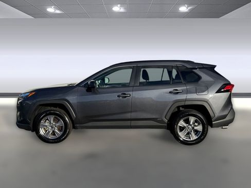 Used 2025 Toyota RAV4 LE image 2