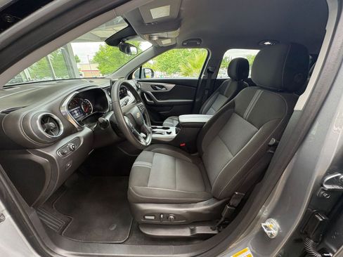 Used 2025 Chevrolet Blazer LT FWD image 29