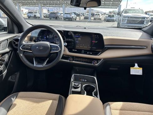 New 2026 Chevrolet Equinox ACTIV image 16