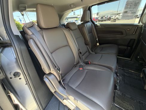 Used 2024 Honda Odyssey EX-L image 42