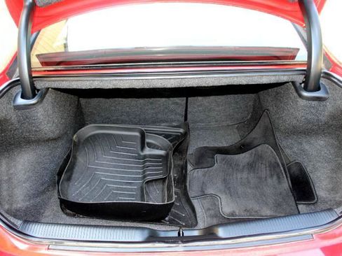 Used 2018 Dodge Charger SXT image 17