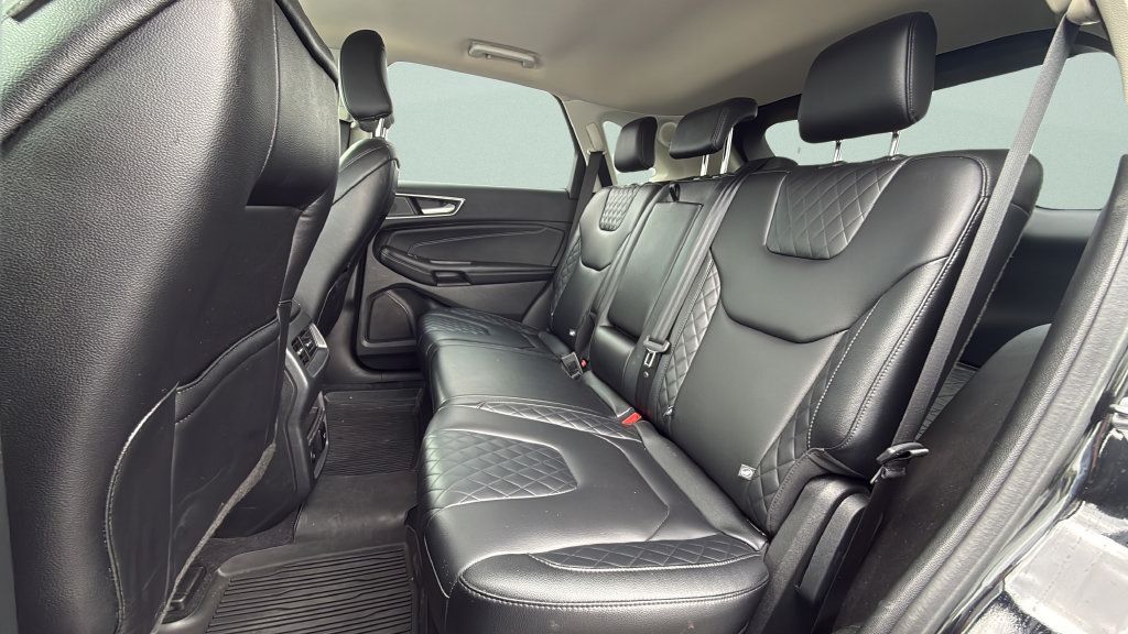 Certified 2024 Ford Edge Titanium AWD/4WD image 9