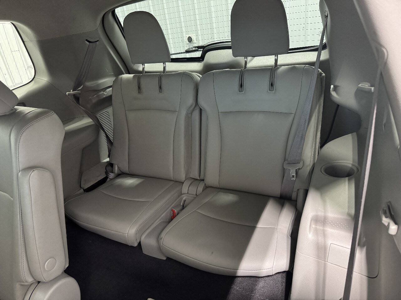 Used 2013 Toyota Highlander Limited AWD/4WD image 15