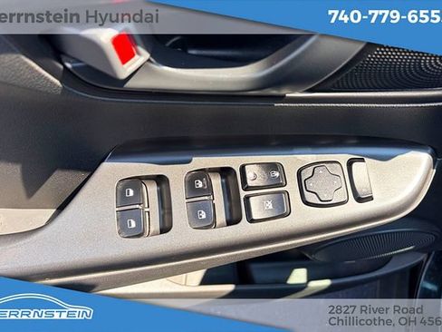 Used 2023 Hyundai Kona SEL AWD/4WD image 10
