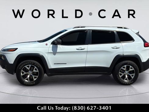 Used 2014 Jeep Cherokee Trailhawk w/ Leather Interior Group AWD/4WD image 8