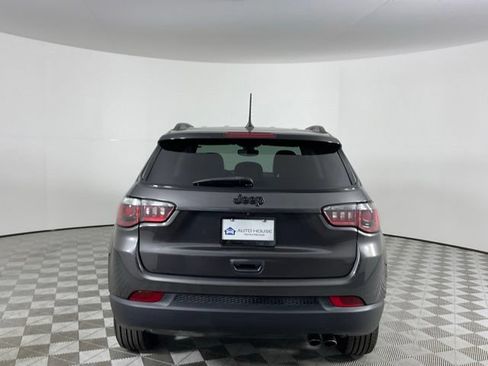 Used 2020 Jeep Compass Latitude FWD image 5