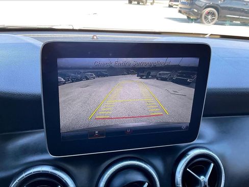 Used 2019 Mercedes-Benz CLA 250 image 27