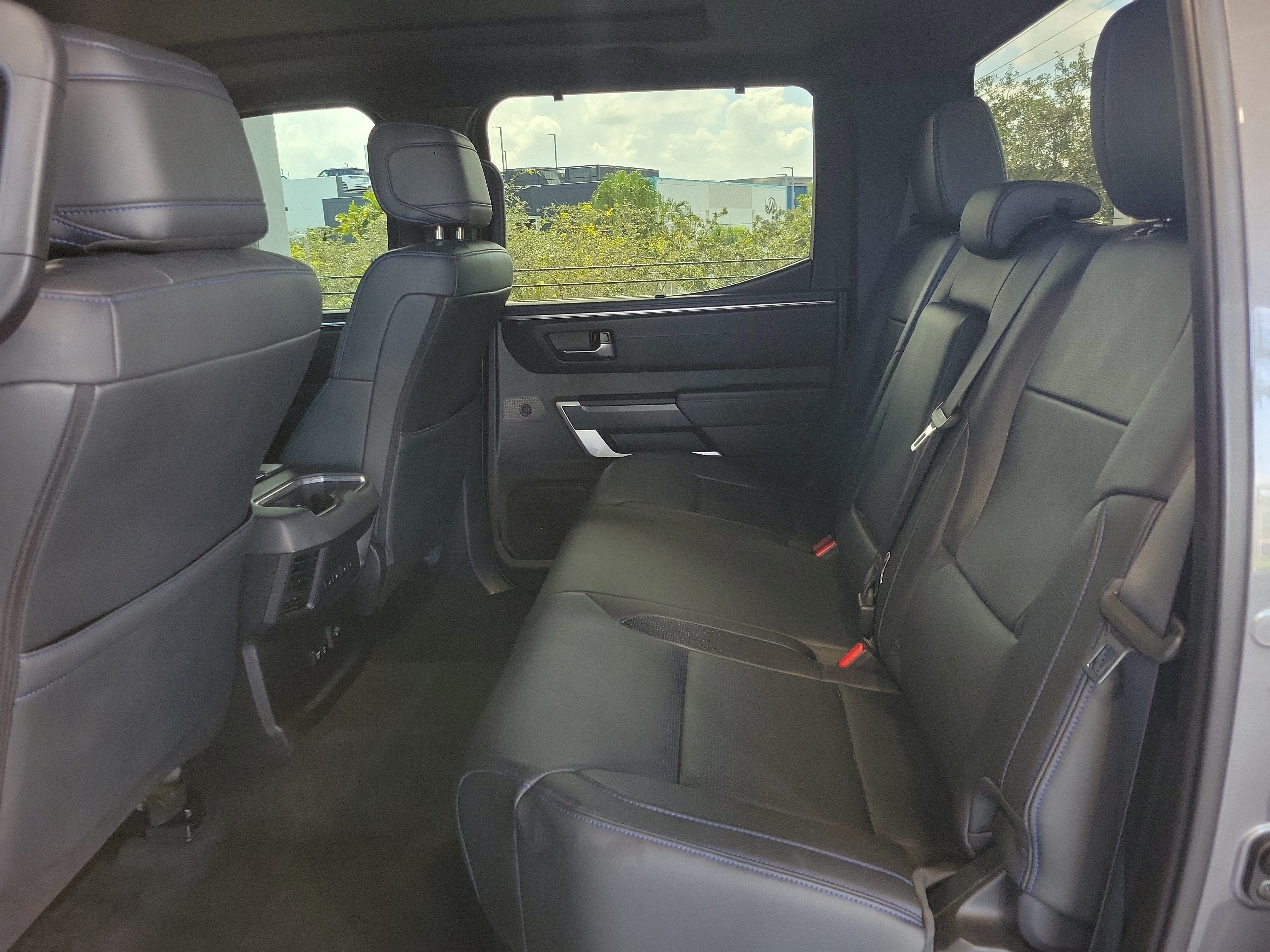 Used 2025 Toyota Tundra Platinum AWD/4WD image 9