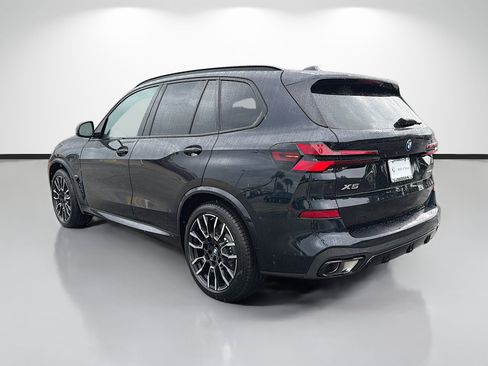 New 2026 BMW X5 xDrive50e w/ M Sport Package AWD/4WD image 5