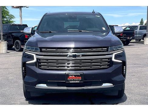 Used 2024 Chevrolet Suburban Premier w/ Max Trailering Package AWD/4WD image 3